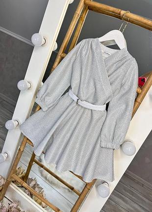 Праздничное нарядное платье для девочки.