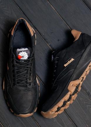 Осінні чоловічі шкіряні кросівки reebok (рібок) чорні зручні з натуральної шкіри *r-01 черн а*