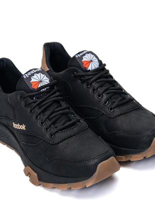 Осінні чоловічі шкіряні кросівки reebok (рібок) чорні зручні з натуральної шкіри *r-01 черн а*