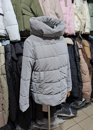 Демисезонная бархатная удлиненная куртка5 фото