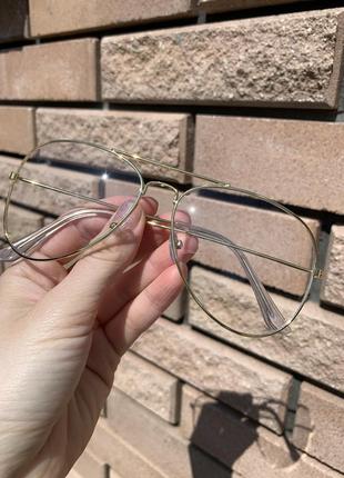 Имиджевые очки с прозрачными стеклами .1 фото