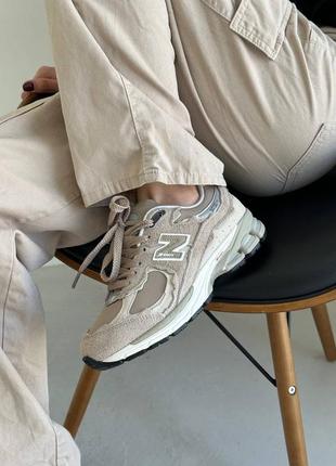 Кроссовки New Balance 992 Arrives in "Violet Purple" brown5 фото