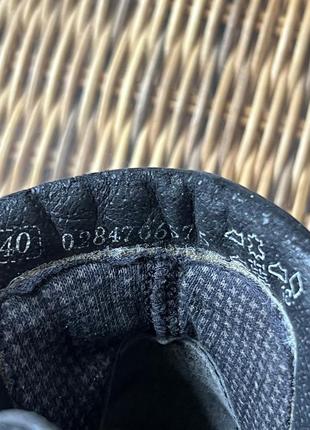 Зимние ботинки кожаные ботильоны rieker оригинальные черные на каблуке8 фото