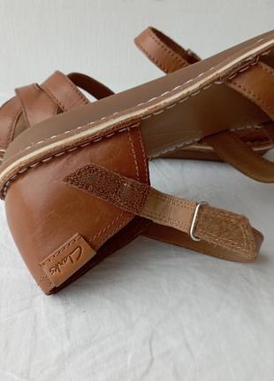 Оригинальные , кожаные сандалии английского брэнда clarks7 фото