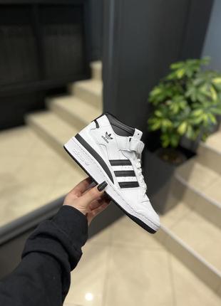 Кроссовки adidas forum