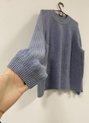 Теплый сиренево голубой свитер большого размера3 фото