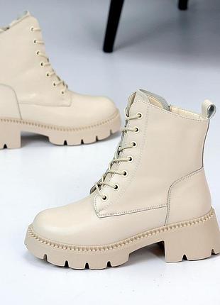 Стильные женские зимние ботинки