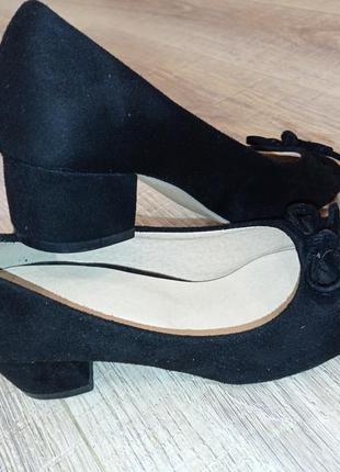 Туфлы замшевые в черном цвете2 фото