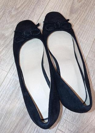 Туфлы замшевые в черном цвете5 фото
