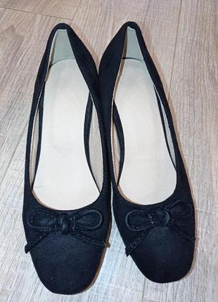 Туфлы замшевые в черном цвете3 фото