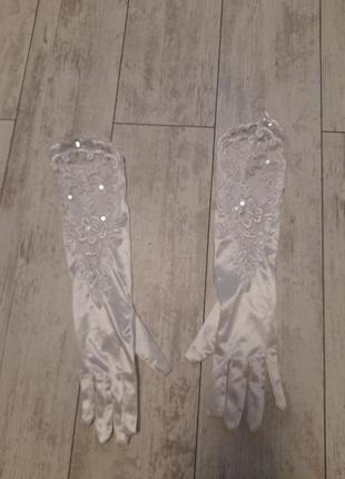Винтажные белые свадебные перчатки