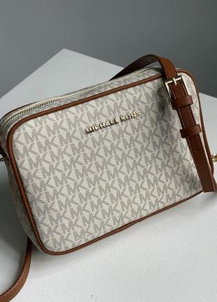Жіноча сумка преміум якості у брендовому стилі2 фото
