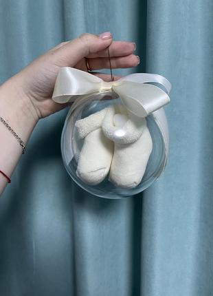 Новогодняя игрушка с носочками