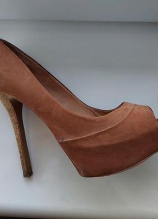 Bershka фірмове взуття гарний стан 36