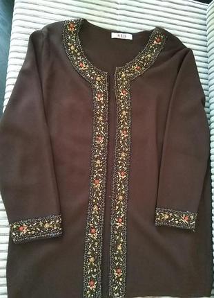 Очень красивый комплект для женщины, размер 50