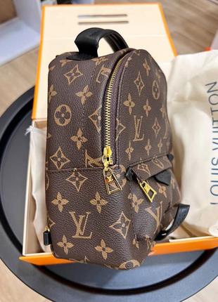 Рюкзак louis vuitton mini 
в полном комплекте брендовий упаковки5 фото