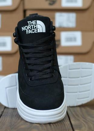 Зимние ботинки