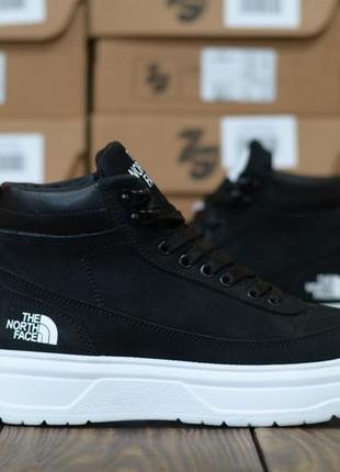 Зимние ботинки