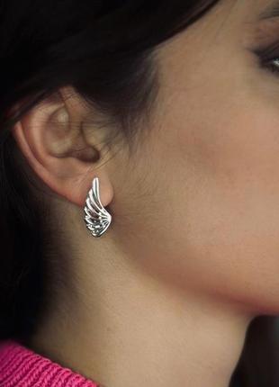 Женские серебряные серьги "крыло"