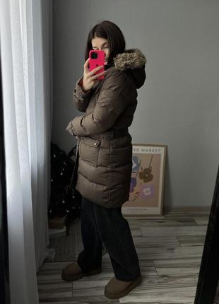 Пуховик жіночий коричневий куртка довга зимова пухова барбур barbour3 фото