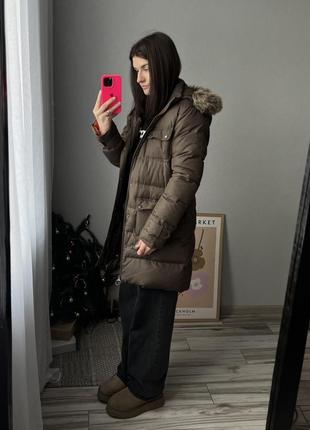 Пуховик женский коричневый куртка длинная зимняя пуховая барбур barbour1 фото