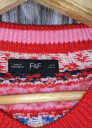 Красный свитер с орнаментом на новогоднюю тематику f&f #25296 фото