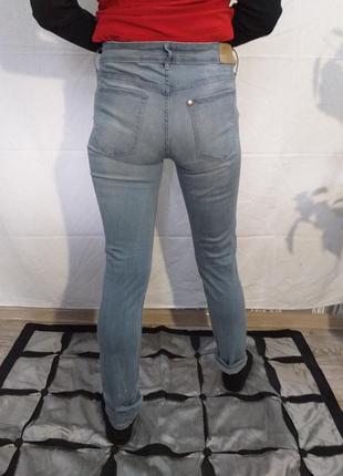 Стрейчевые джинсы. скинни.3 фото