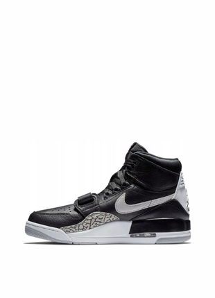 Мужские кроссовки nike air jordan legacy 312 black cement.