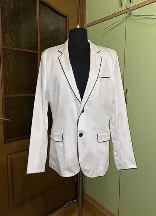 Белый нарядный праздничный мужской пиджак от h&amp;m1 фото