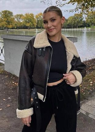 Дублянка в стилі zara коротка мокко коричнева