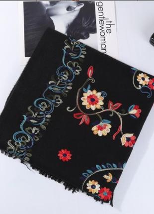 Черный женский шарф шерстяной индийский палантин теплый с вышивкой 200*70 см нежный6 фото