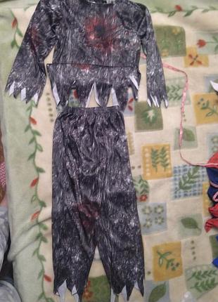 Костюм/зомбі. 3