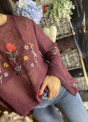 Ефектна шифонова блуза з вишивкою