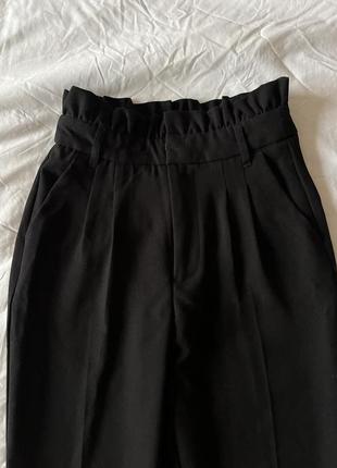 Mohito черные брюки, штаны со стрелками на талии8 фото
