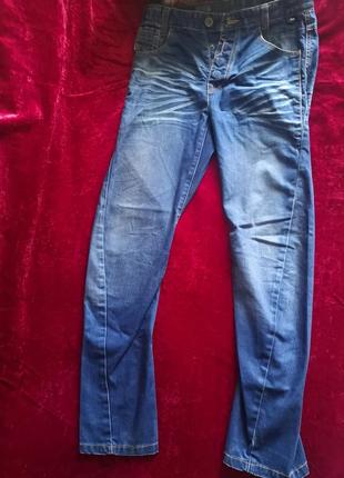 Крутые тертые джинсы арки outfitters nation 170/30 m/l1 фото