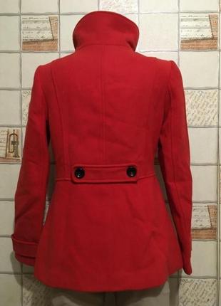 Красивое красное пальто бренда cache cache3 фото
