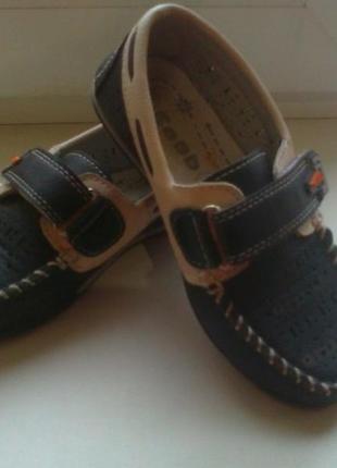 Туфли мокасины на мальчика 29р