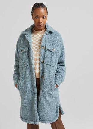 Длинная верхняя рубашка из искусственной овчины bershka