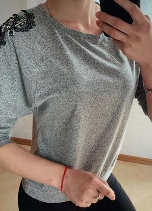 Кофта з оригінальними плічками😍
