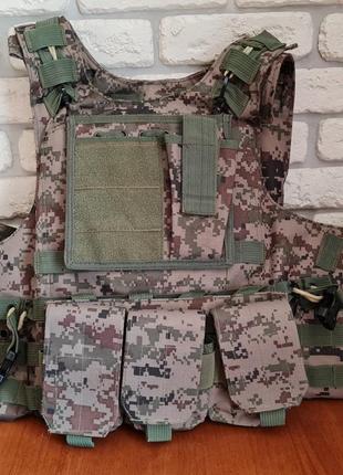 Бронежилет с керамическими плитами 4 класса и аптечка