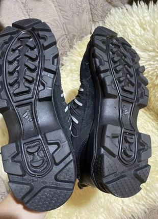 Чёрные красные термо кроссовки 40,5-41 р adidas5 фото