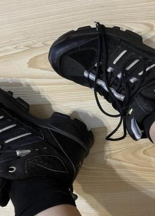 Чёрные красные термо кроссовки 40,5-41 р adidas3 фото
