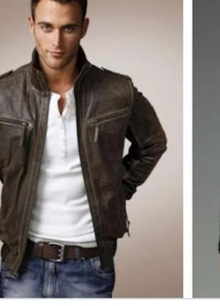 Шкіряна куртка фірми guess.