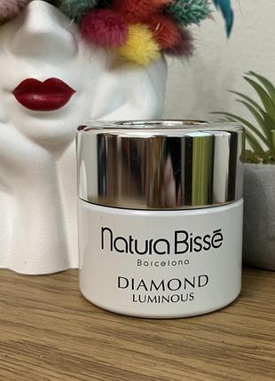 Оригинальный усовершенствовательный крем для лица natura bisse diamond luminous perfecting cream