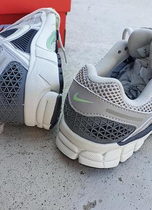Nike zoom vomero 5 •grey black• 7