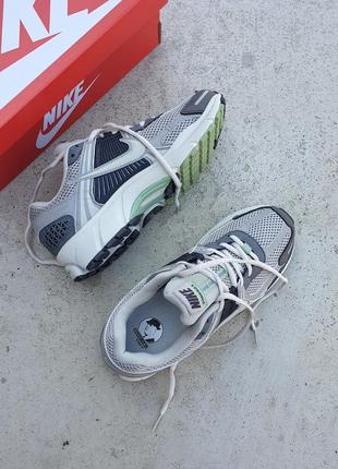 Nike zoom vomero 5 •grey black• 3