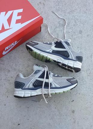 Nike zoom vomero 5 •grey black• 2