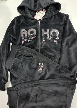 Спортивний костюм для дівчаток.