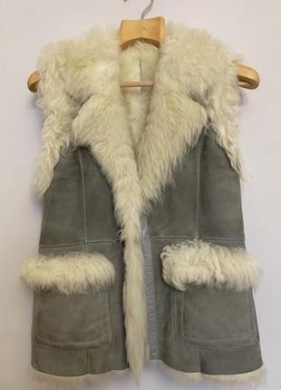 Жилет из овчины pinko 38p, оригинал! сострние нового!