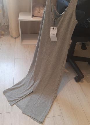 Продам шикарное, модное фирменное платье от bershka,полномерный l!стяжка!разпродаж🔥